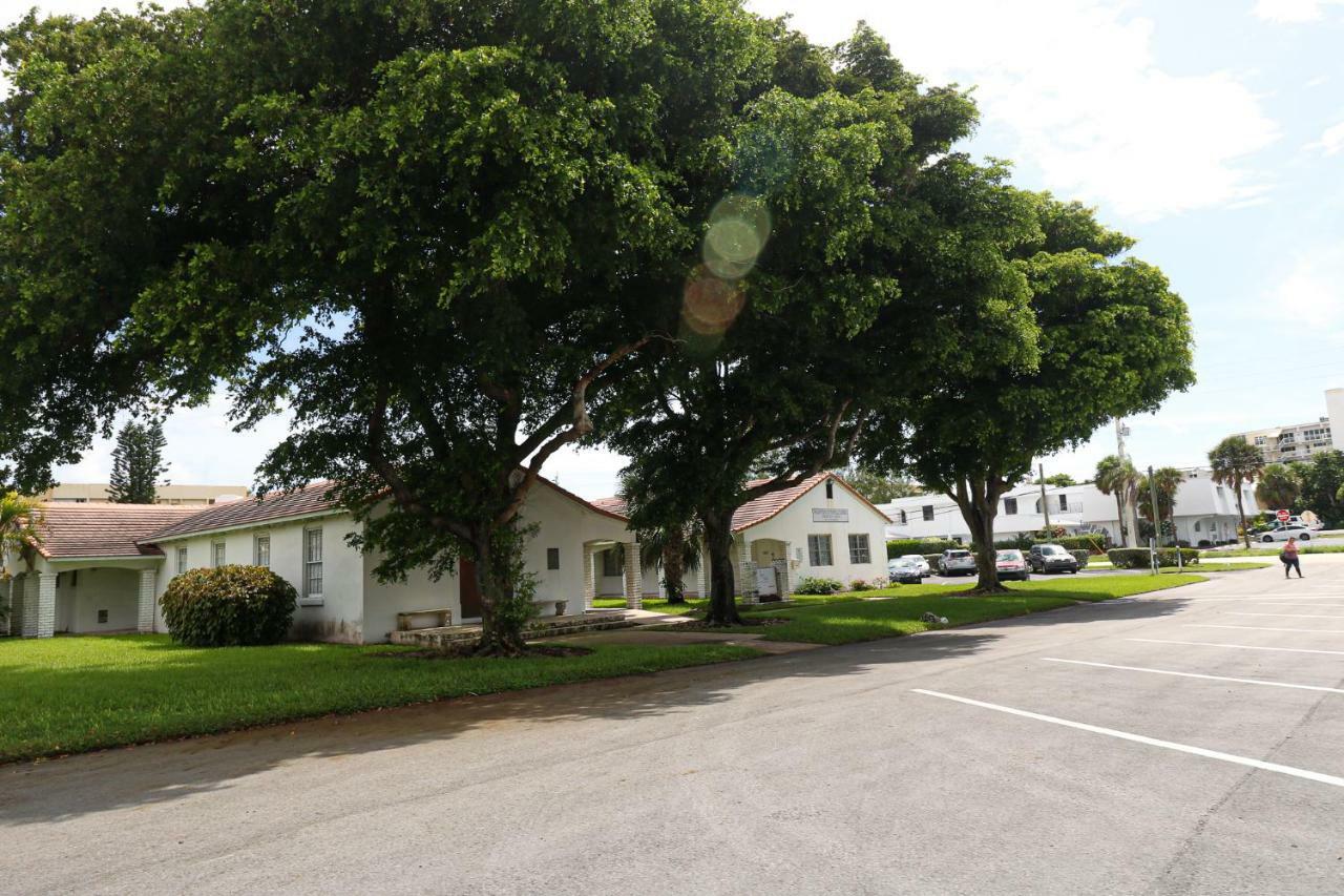 Atlantique Beach House Hotel Дирфилд Бич Экстерьер фото
